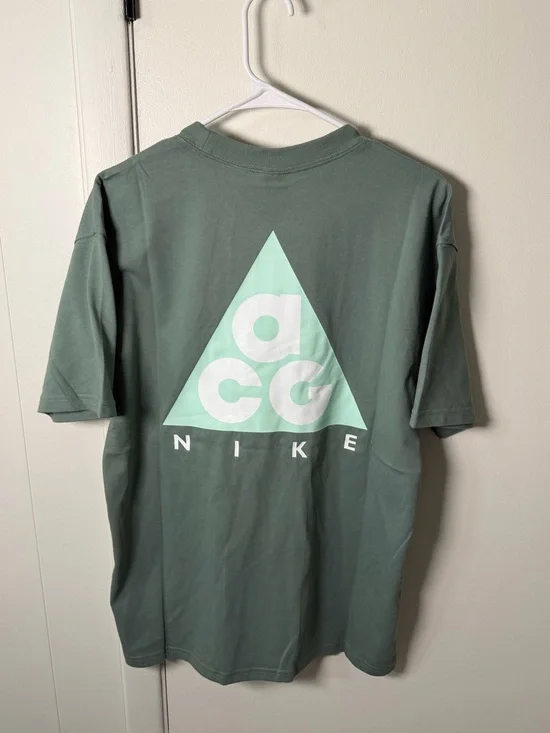 Nike ACG Men's Sage Green Short Sleeve Logo Tee - Picture 2 of 8